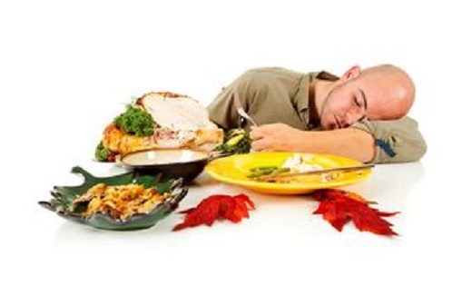 به چهار دلیل هرگز پس از خوردن غذای چرب نخوابید