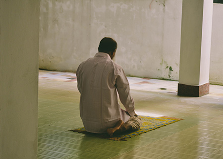 نماز روز دوشنبه,طریقه خواندن نماز شب و روز دوشنبه,نماز شب دوشنبه