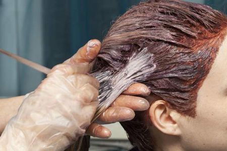 رنگ کردن مو در دوران پریودی,رنگ مو در دوران قاعدگی